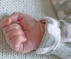 Carla Fotografie - Newborn -little hand